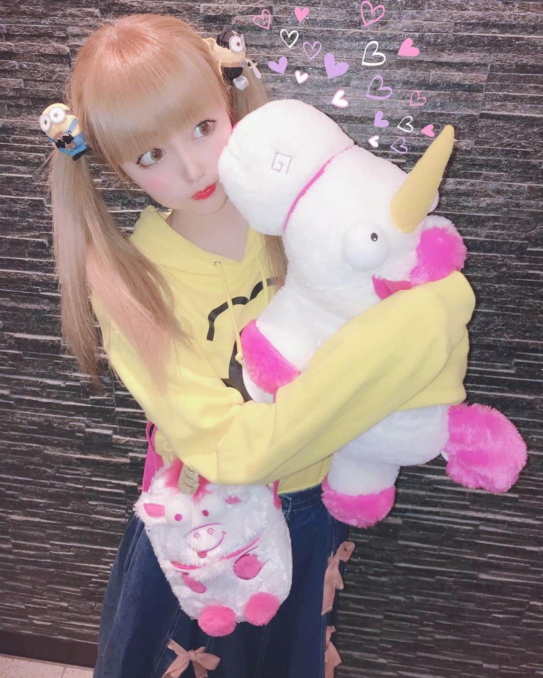 あかりさんのインスタグラム写真 - (あかりInstagram)「ねんがんのフラッフィ🦄💕 まいにちいっしょに ねよぉね🦄💤🌙*ﾟ 🦄 #ミニオン #フラッフィ #フラッフィー #フラッフィーユニコーン #フラッフィーコーデ #ユニコーン」9月9日 0時13分 - akachamxx