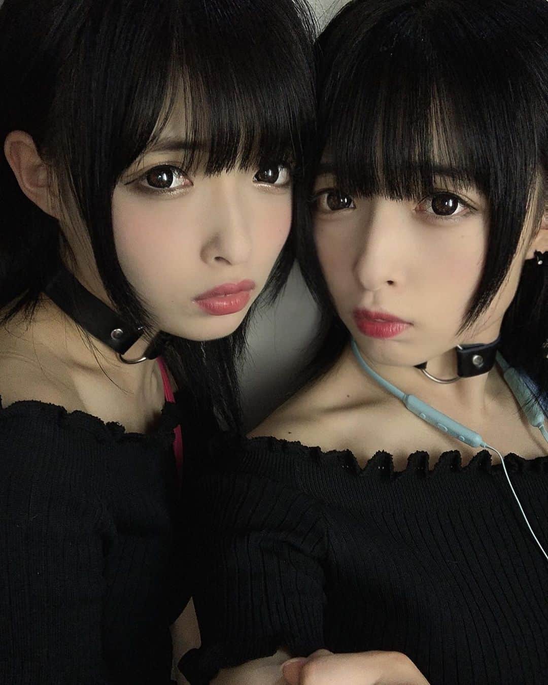 くにくにのインスタグラム：「・ ・ ▀▄▀▄▀▄▀▄▀▄▀▄▀▄▀▄▀▄▀▄▀ ・ ・ ❤︎BLACK❤︎KUNIKUNI❤︎ ・ ・ #くにくに#双子#ツインズ#黒髪#アイドル #IDOL#JAPAN#福井#ファッション#twins #KUNIKUNI#ootd#twinsfashion#코디#패션 #cute#BLACK#黒#夏#真っ黒コーデ ・ ・ ▀▄▀▄▀▄▀▄▀▄▀▄▀▄▀▄▀▄▀▄▀ ・ ・」