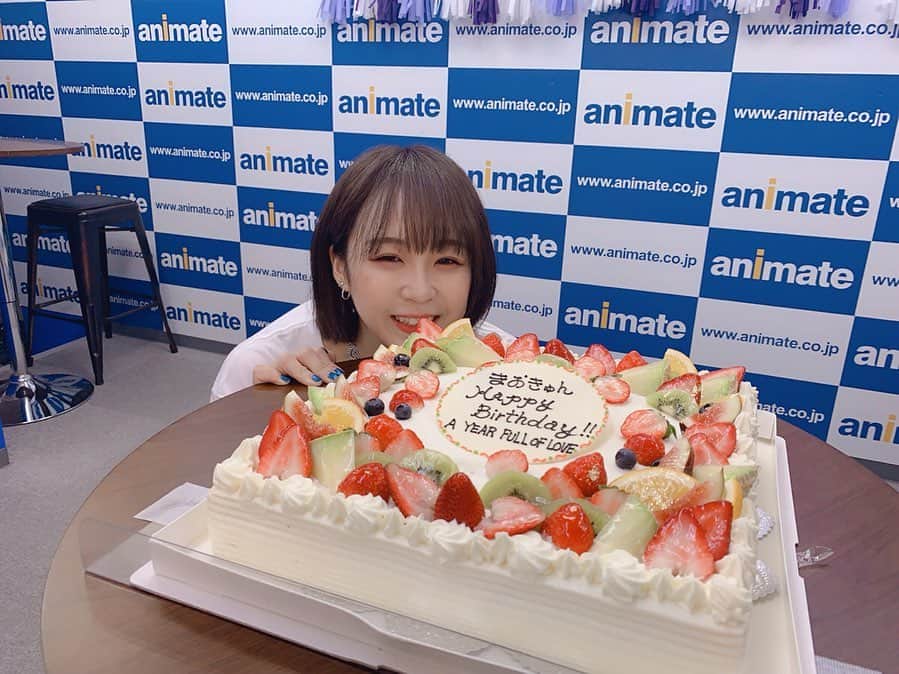 三田麻央のインスタグラム：「24になりました☺️✌️大人やで☺️✌️✌️」