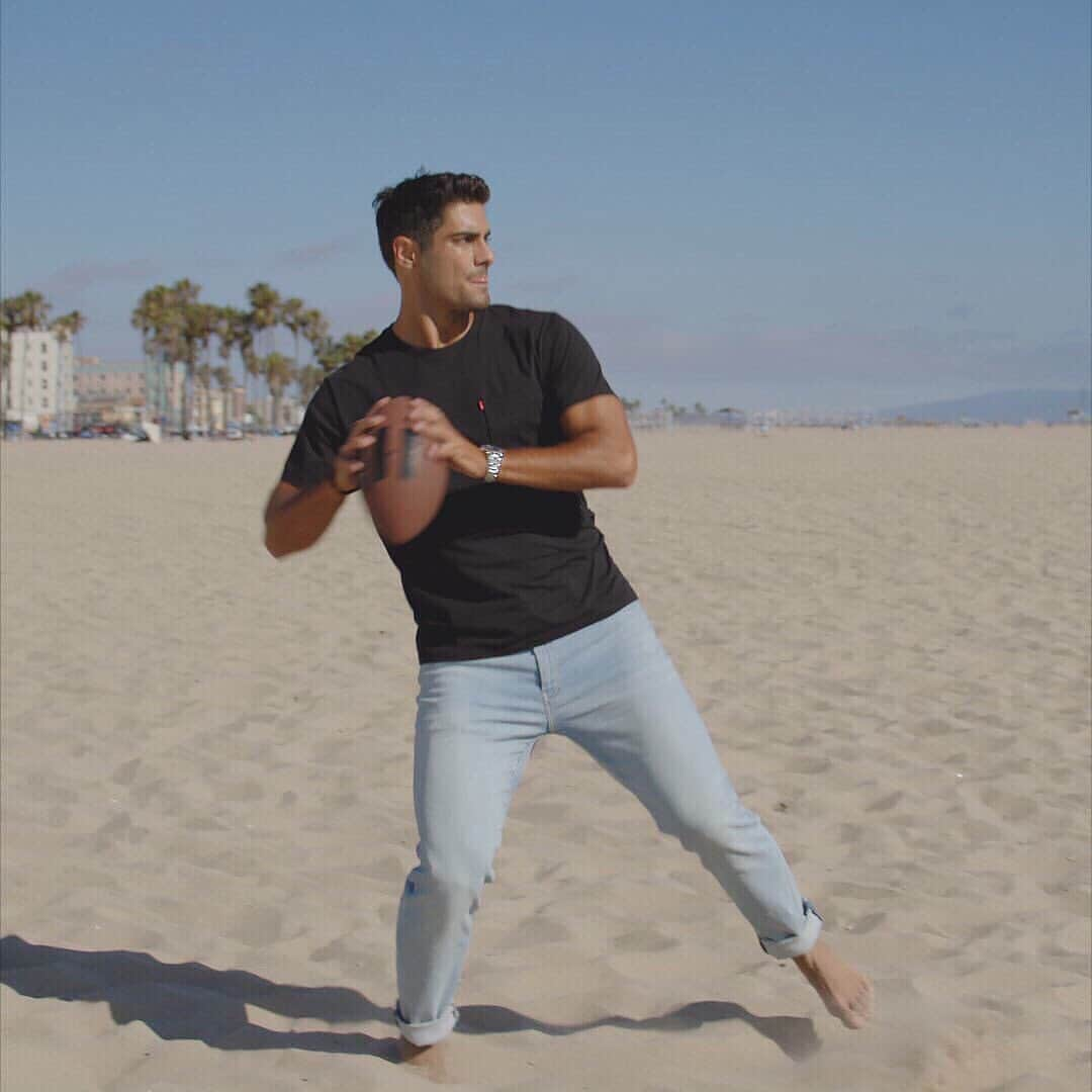 Levi’sさんのインスタグラム写真 - (Levi’sInstagram)「Play like @jimmypolo10 in our new +Advanced Stretch jeans. Engineered to take your game to the next level. Link in bio.」9月9日 0時45分 - levis