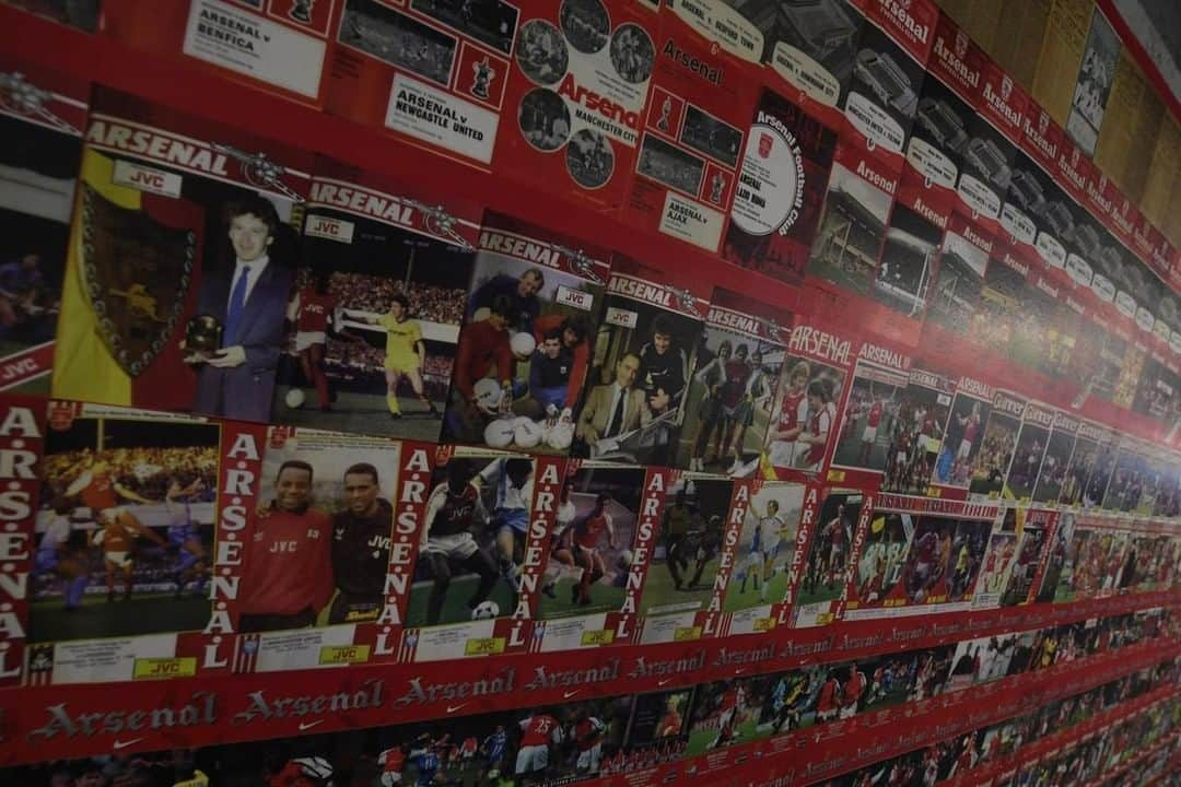 アーセナルFCさんのインスタグラム写真 - (アーセナルFCInstagram)「✋Hands up who has a collection of Arsenal matchday programmes?⁠ ⁠ #Arsenal #collecting #Gunners #AFC #programme #memorabilia」9月8日 16時10分 - arsenal