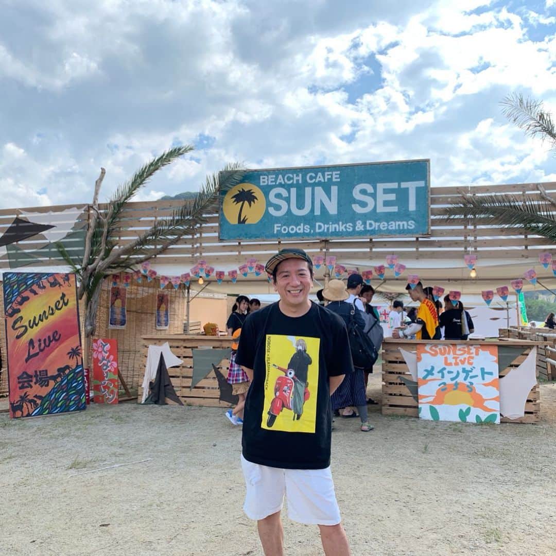 LITTLEのインスタグラム：「福岡来ました！来週も来ます！ #サンセットライブ2019 #bijou」