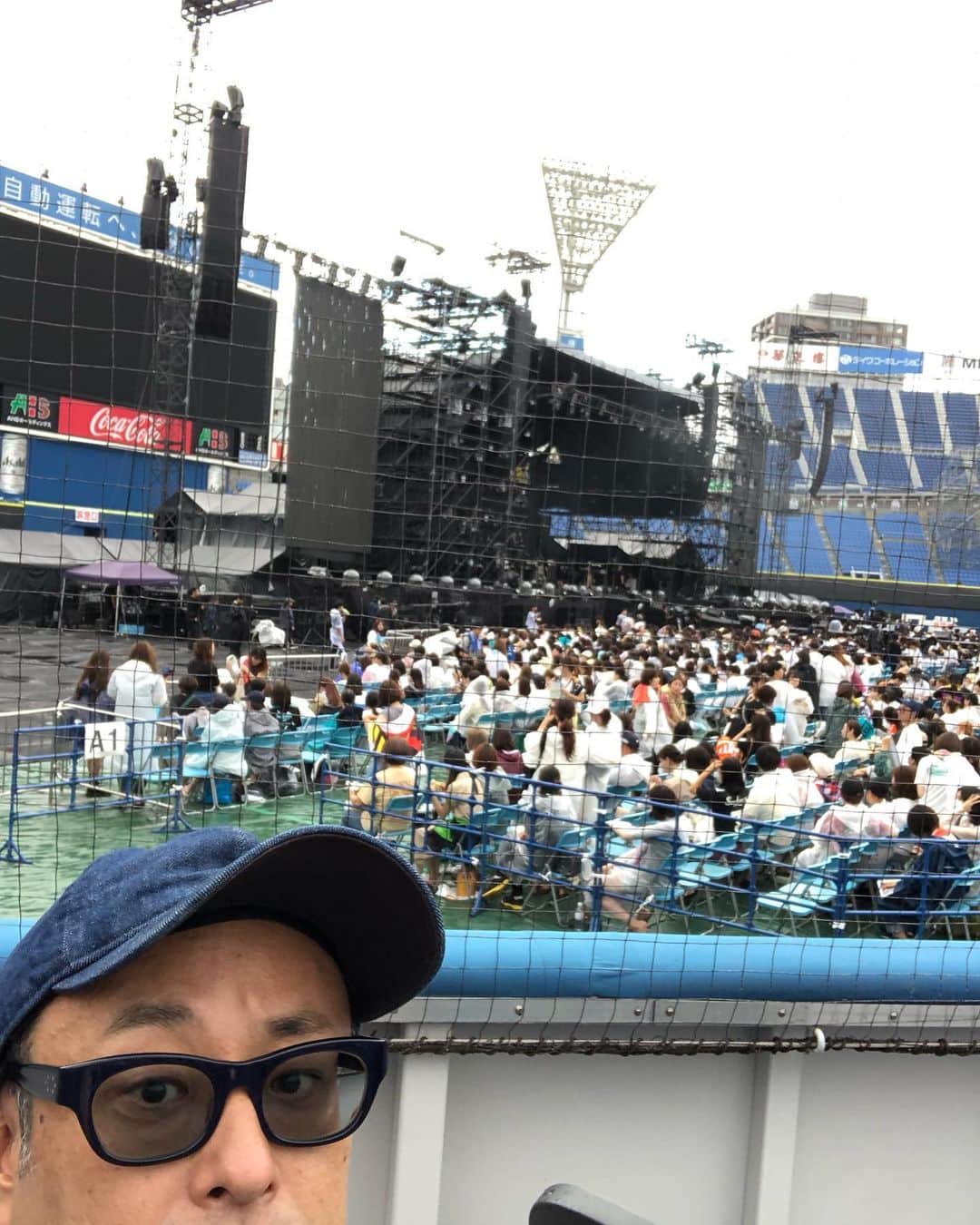 栗田善太郎のインスタグラム：「芥屋でもロゴスでもなく 横浜スタジアムに🏟 雨はまだ大丈夫🙆‍♂️」