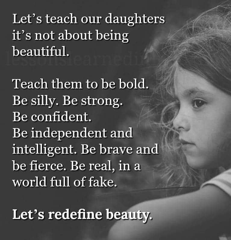 ジョリン・ツァイのインスタグラム：「沒有什麼能比，勇敢追隨你的心，更美。  #redefinebeauty」