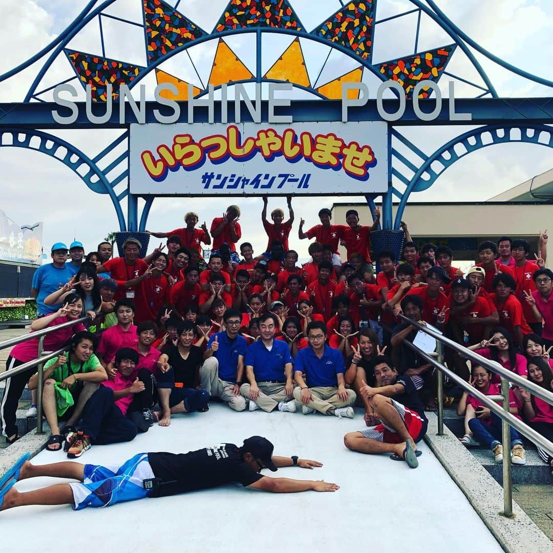 海の中道サンシャインプールさんのインスタグラム写真 - (海の中道サンシャインプールInstagram)「Thank you for wonderful summer❗️ See you next summer❗️ We are the "Sunshine Boys and Girls"‼️ 9/8(日)までの本年入場者数:183,541名  #サンシャインプール #海の中道サンシャインプール #sunshinepool #海の中道海浜公園 #海の中道 #うみなか #uminonakamichiseasidepark #uminonakamichi #uminaka #夏 #夏休み #福岡の夏 #summer #晴れ #福岡 #福岡市 #福岡市東区 #fukuoka  #850万人 #850万人突破 #1万人ごとにプレゼント  #18万人突破 #記念品 #記念品贈呈 #プレゼント #晴れ #夏の終わり#最終日 #フィナーレ #サンシャインボーイズ #サンシャインガールズ」9月8日 17時53分 - uminaka_sunshinepool