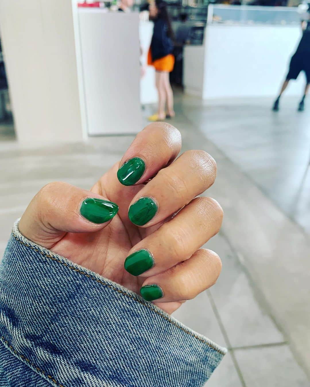 MINMIさんのインスタグラム写真 - (MINMIInstagram)「みどり 🍀 #nail」9月8日 18時07分 - minmidesu