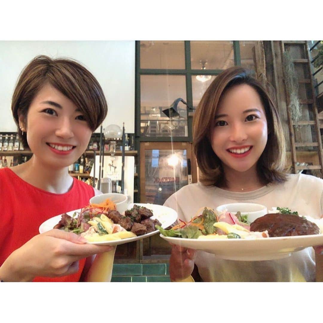 のインスタグラム：「久しぶりにまりなパイセン @ogawa.marina とランチ👩‍❤️‍👩 仕事のこと、ゴルフのこと、プライベートのこと、気づけば6時間喋りっぱなし笑 話しててほんと楽しかったし、元気でた💓 新しいことに挑戦してるって素晴らしい✨ 私も頑張ろう😌 * #ゴルフの楽しみ方は人それぞれ #mutualrespectは大事 #ゴルフへの向き合い方 #人との付き合い方 #似てるかも #instagolf #golstagram #골프스타그램﻿﻿﻿ #ゴルフ #golf #골프 #ゴルフ女子 #女子ゴルフ」
