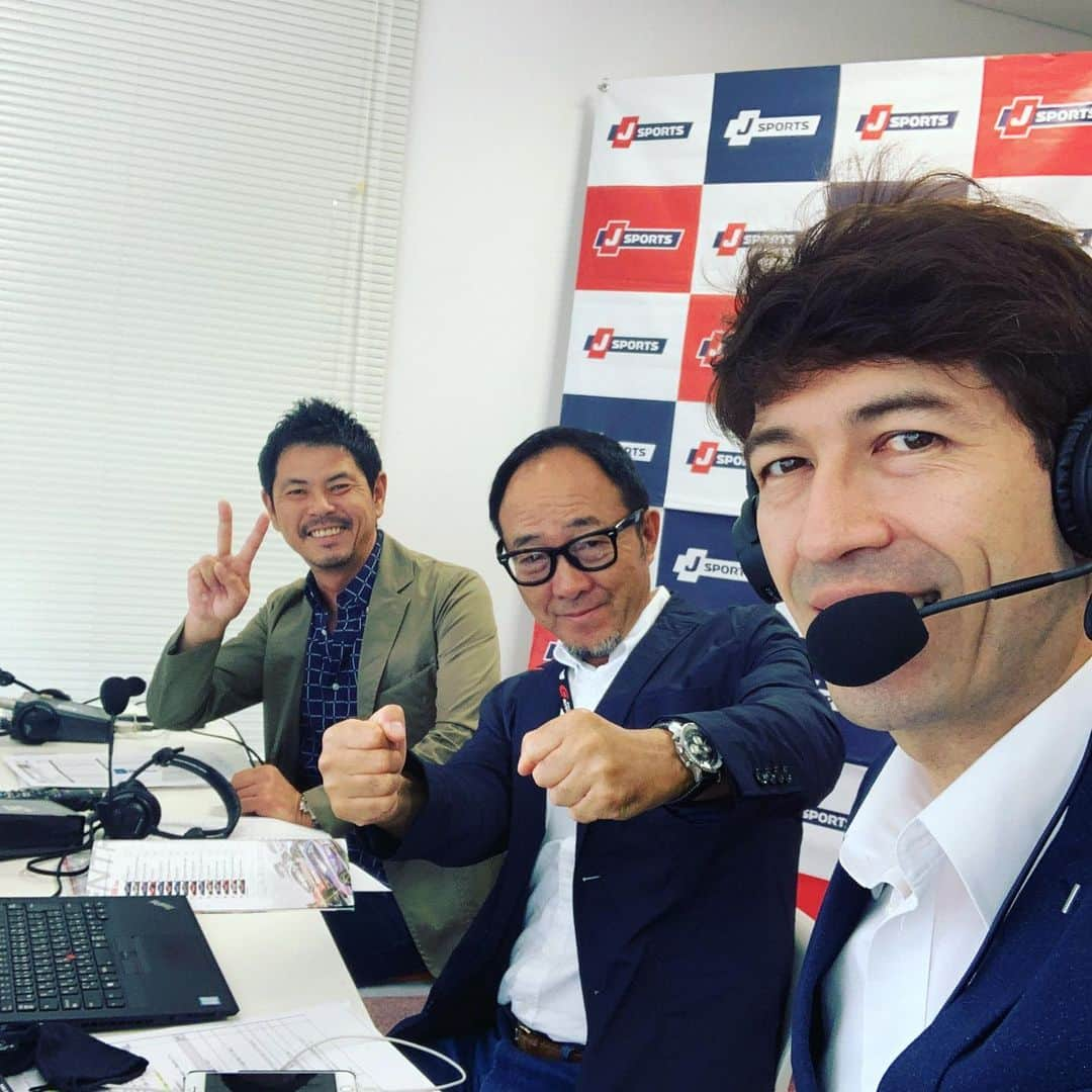 Saschaさんのインスタグラム写真 - (SaschaInstagram)「#supergt 第6戦 #オートポリス 大荒れのレースは最後まで見逃せない展開でした！！大混乱でした…  これから東京に戻るのですが…台風で無事戻れるのか？ 明日朝の #jwave 生放送に間に合うか？？こっちのレースもギリギリの戦いです 汗」9月8日 19時21分 - sascha348