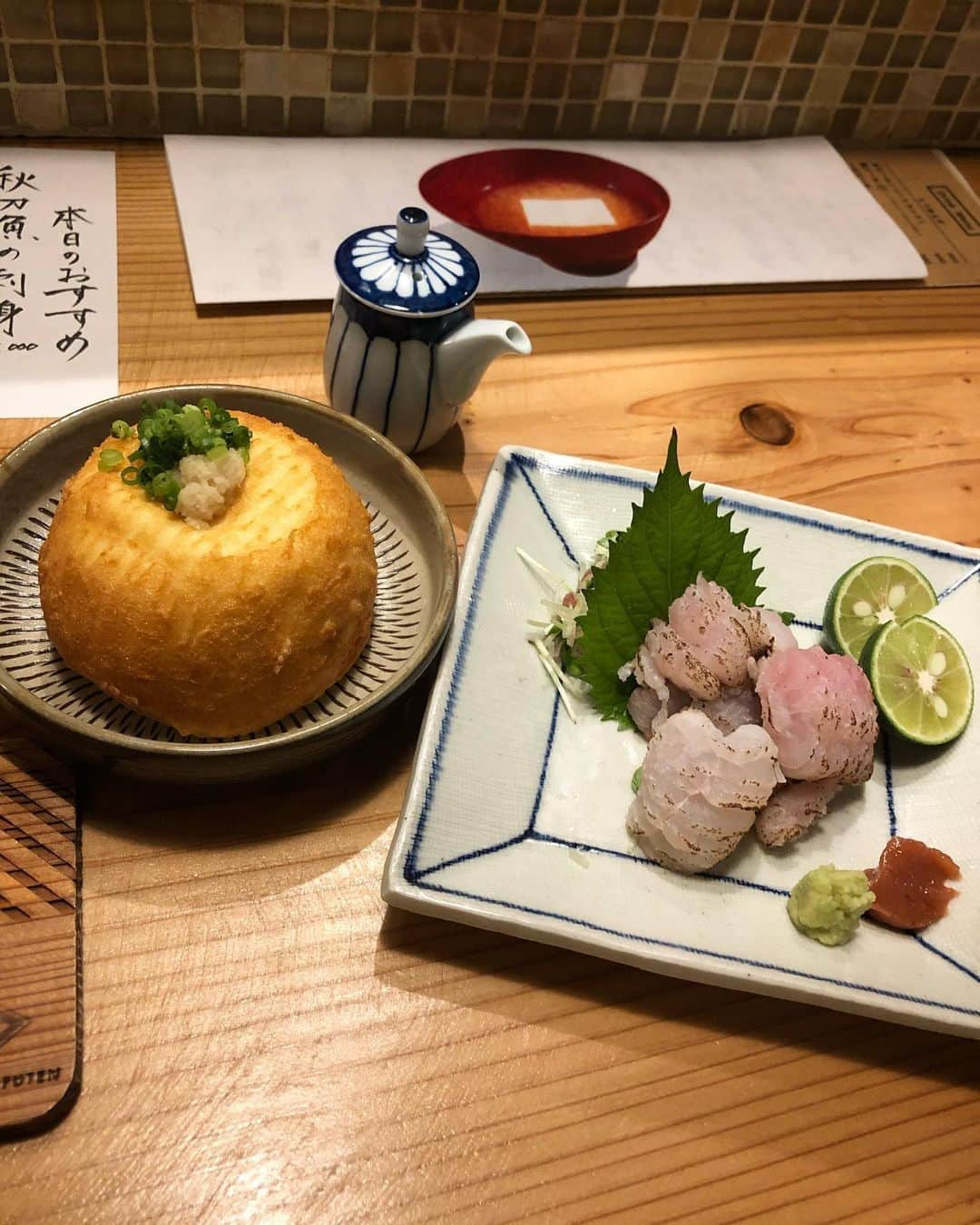 尾崎愛のインスタグラム：「西中洲の人気店！まぼろしの厚揚げ、ふわっふわでした😋青さとナンコツのポテサラ、豆腐生チョコも👍 #三原豆腐店 #福岡 #西中洲 #福岡グルメ #夜ご飯 #豆腐 #グルメ #美味しい #japan #food #fukuoka #tofu #photooftheday」