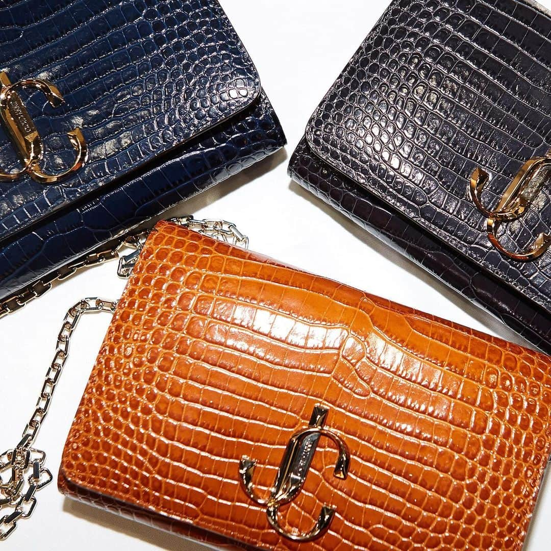 Jimmy Chooさんのインスタグラム写真 - (Jimmy ChooInstagram)「Meet our VARENNE clutch, seen here in croc print. Which colour will you choose? #JCCollection」9月9日 1時00分 - jimmychoo