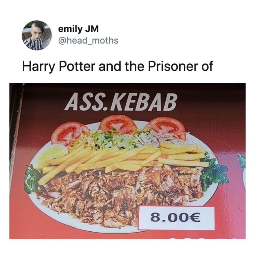 9GAGさんのインスタグラム写真 - (9GAGInstagram)「Perfect with a cold glass of butterbeer⠀ By head_moths | TW⠀ -⠀ #harrypotter #kebab #9gag」9月9日 1時00分 - 9gag