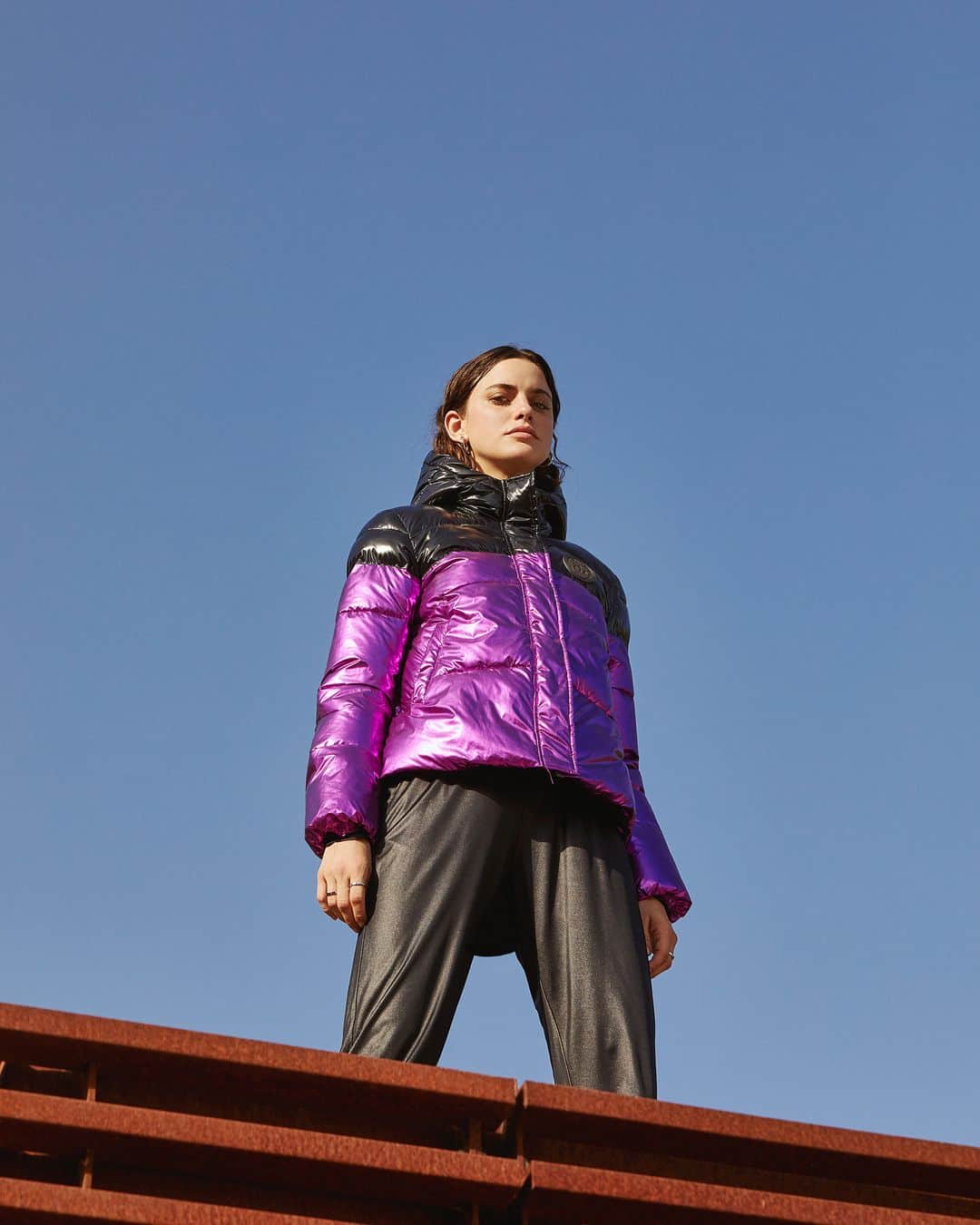 PINKOさんのインスタグラム写真 - (PINKOInstagram)「Need a color update for when the temperatures drop down? Here you go, perfectly poised in purple! #PINKO #FW19 Photographer: @larrobi Art Direction & Styling: @alessiagiacobino Model: @aleajandra_alonso Make up: @tanjafriscic」9月9日 1時00分 - pinkoofficial