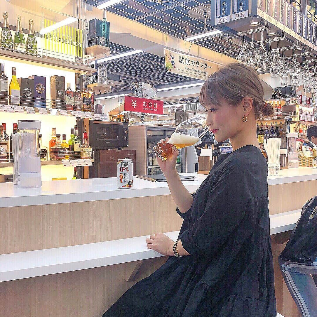 都築青空さんのインスタグラム写真 - (都築青空Instagram)「先日、 ビックカメラ新宿西口店で開催されていた クラフトビールセミナーへ参加してきました🍺@biccamera_official . . グラスや注ぎ方を変えるだけで クラフトビールの豊かな香りが際立って とっても美味しいことを知りました💓 そして、ビックカメラにこんな立派な 試飲コーナーがあるなんて 知らなかったから驚き！😳 . . 今回は @spiegelau_japan さん× @kirin_brewery さんの スペシャルセミナーだったけど、 クラフトビールの他にも ワインや日本酒など幅広いお酒を試飲できて 毎回いろんなセミナーも開催されています💛 . . お酒だけじゃなくておつまみもたくさん売ってるし、 帰りに家電も見れるのでお得感満載😊💕 楽しかった🥰🥰 . . #PR#ビックカメラ #biccamera #ビックカメラ新宿西口 #新宿西口 #クラフトビール #テイスティング #セミナー#家電#withbic #waitforbeer​​#クラフトビール​​#craftbeer​​#クラフトビール愛好家​​​#クラフトビール備忘録​#クラフトビール飲み比べ​​#ビール​​#ビール​ ​​#ビール好きな人と繋がりたい​​#ビール好き#spiegelau#kirinbeer」9月8日 20時25分 - aozora723