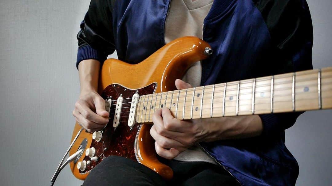 のインスタグラム：「🎸 #guitar #guitarist #ギター」