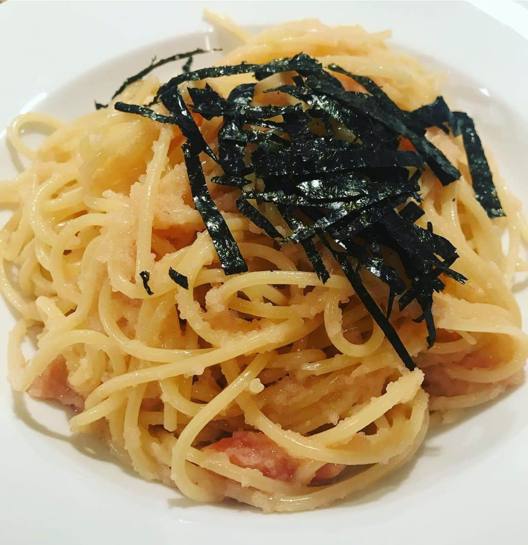 森田えりかさんのインスタグラム写真 - (森田えりかInstagram)「自作たらこスパゲッティ🍝 昔よく行ったモーゼの味にはまだまだ 遠いなwww でもレシピにレモン足したら美味しさ100UP!!!!!! ※モーゼは、東中野にあるスパゲッティ屋さんです。すーごく美味しかった記憶しかないので是非行ってみてください。 今日は、あなたの番です最終回だ！ #pasta #cooking #cookingathome  #たらこパスタ #モーゼ」9月8日 20時36分 - erikaricottamelon