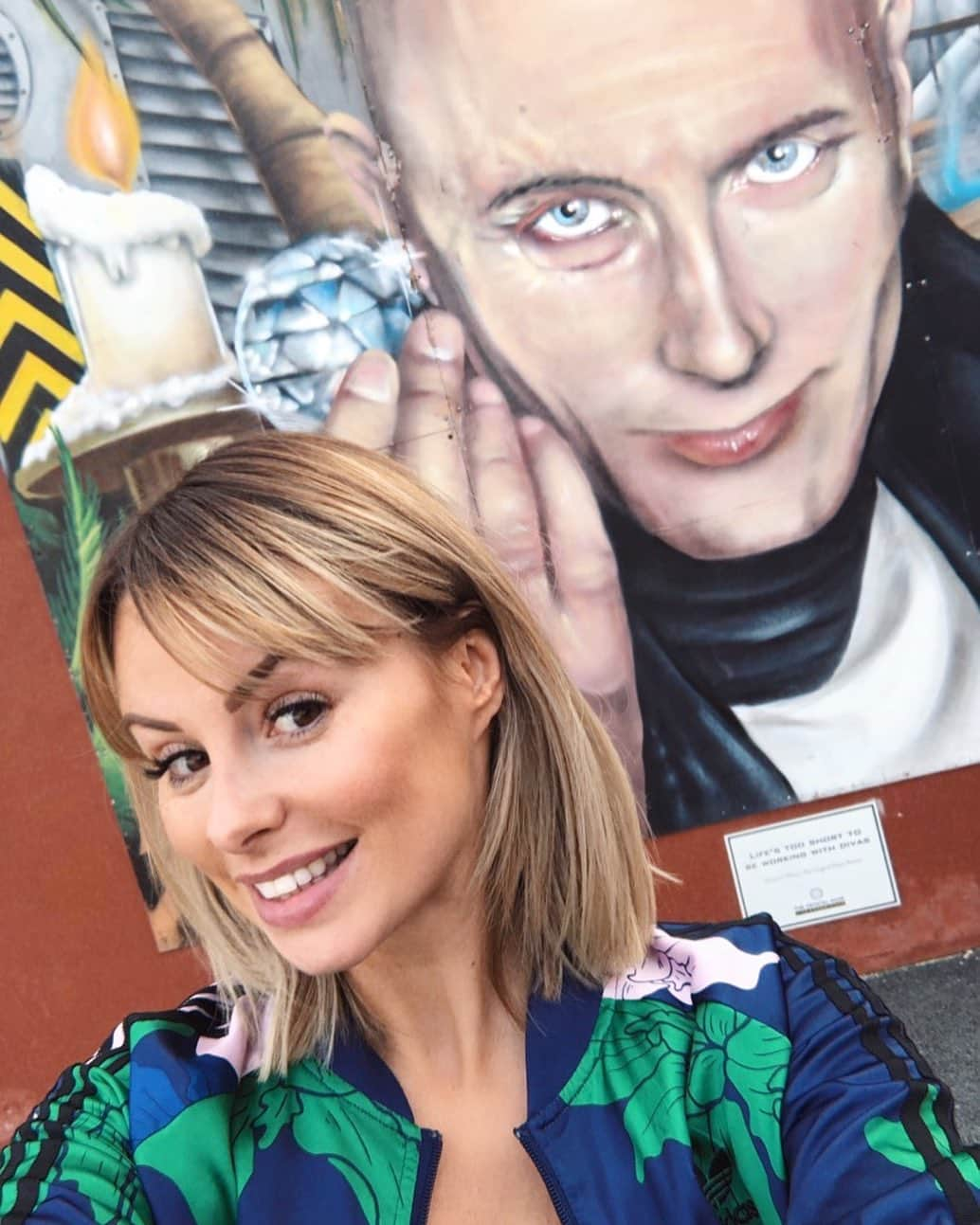 リアン・スグデンさんのインスタグラム写真 - (リアン・スグデンInstagram)「Start the fans pleaaaase 💎 @thecrystalmaze」9月8日 20時45分 - rhiansuggers