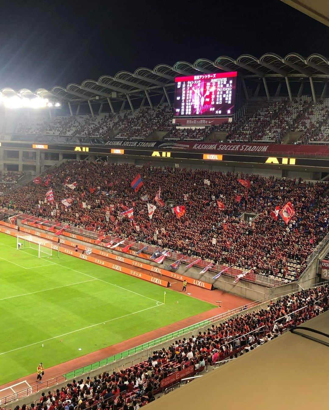 ジーコさんのインスタグラム写真 - (ジーコInstagram)「Uma bela classificação para as semi finais da Copa Levain. Jogo sempre difícil pela natureza da rivalidade e empatamos 2x2 com o Reds. Ganhamos na casa deles de 3x2. Não fizemos um bom 1 tempo mas dominamos o segundo. Agora 9/10 Frontale x Kashima e 13/10 Kashima x Frontale. Na outra semi Gamba x Consadole. Parabéns Kashima.」9月8日 20時58分 - zico