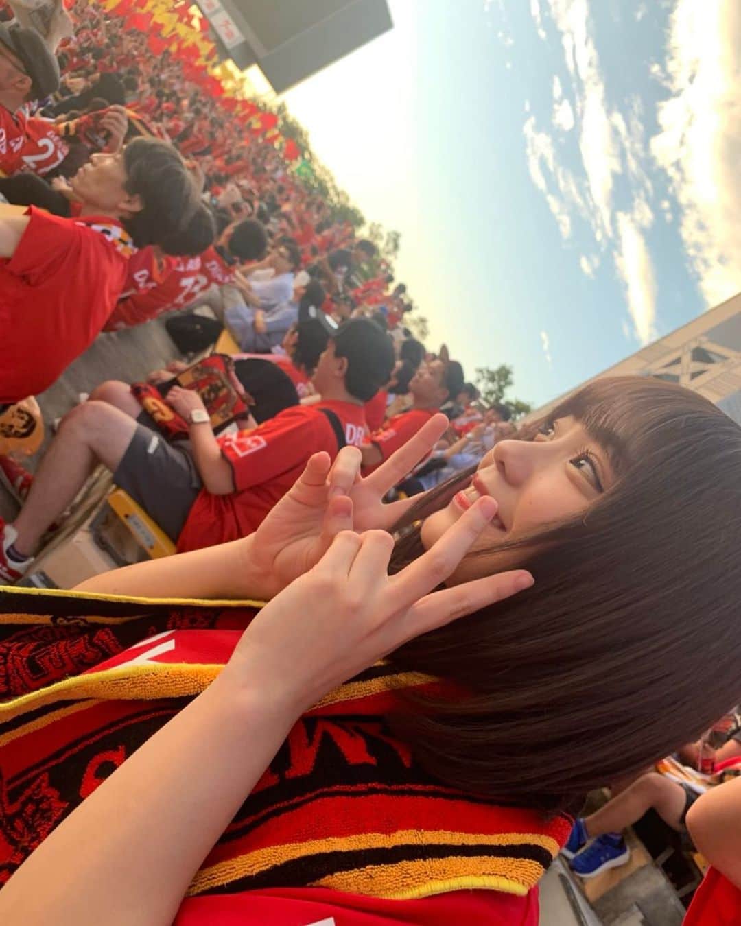 仲村和泉のインスタグラム：「サッカー観戦⚽️ . #サッカー #名古屋グランパス」