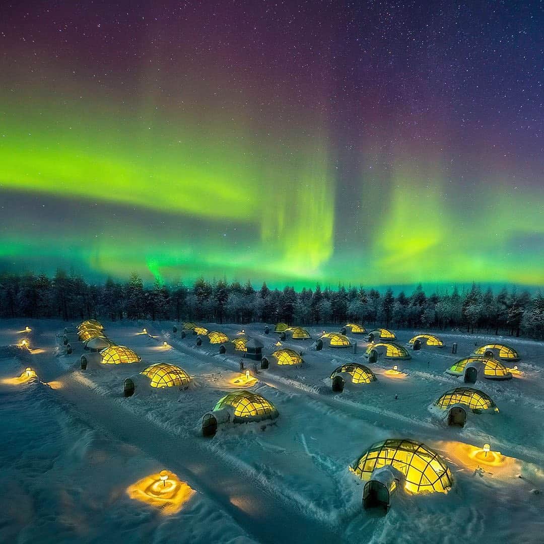 Instagramさんのインスタグラム写真 - (InstagramInstagram)「#HelloFrom Saariselkä, Finland, where the view from a glass igloo makes the sky your ceiling, giving you full access to the northern lights any time they appear. ⁣ ⁣ Photo by @alaa_oth」9月8日 21時34分 - instagram