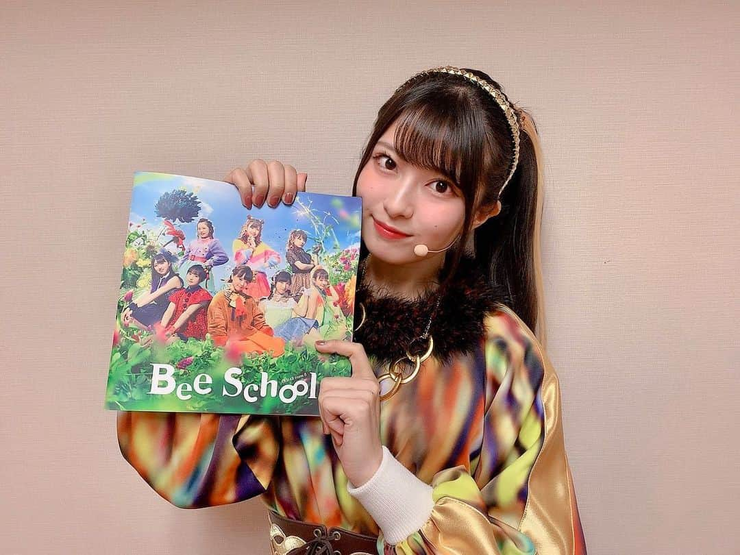 行天優莉奈さんのインスタグラム写真 - (行天優莉奈Instagram)「舞台Bee Schoolにお手伝いとゲストヤンマ役をさせていただきました😊 ヤンキー役どうでしたか？？わら みんなキラキラしてて本当に可愛かった！！ こんなに素敵な舞台に少しでも携われたこと嬉しかったです♪♪ ＃チーム8 ＃行天優莉奈」9月8日 21時34分 - yurina.0314