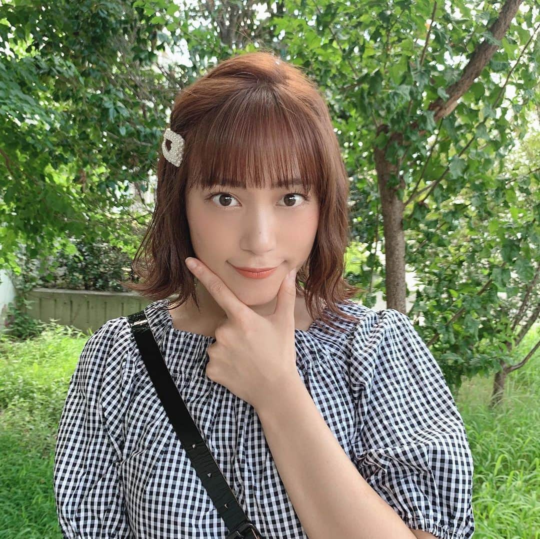 のインスタグラム：「🤔」