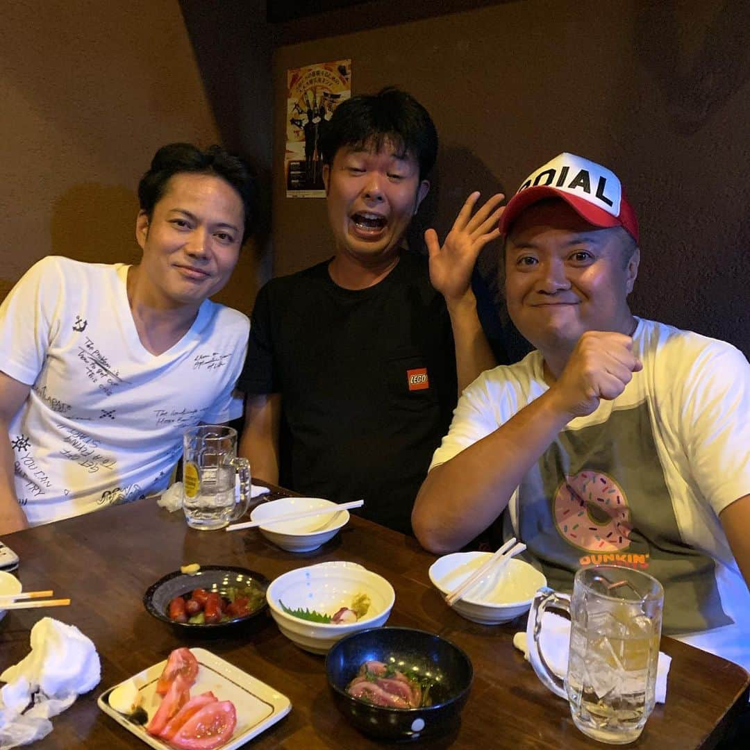 西川晃啓さんのインスタグラム写真 - (西川晃啓Instagram)「気絶打ち上げ  久々に先輩と飲んで楽しくて気絶 #あるある探検隊#レギュラー#気絶#気絶の日々#ギャグ#ブラックマヨネーズ #小杉さん#小杉ライブ#打ち上げ#シャンプーハット#こいでさん#base#よしもと#昔から#お世話#先輩#やっぱり #楽しい」9月8日 21時44分 - kizetu