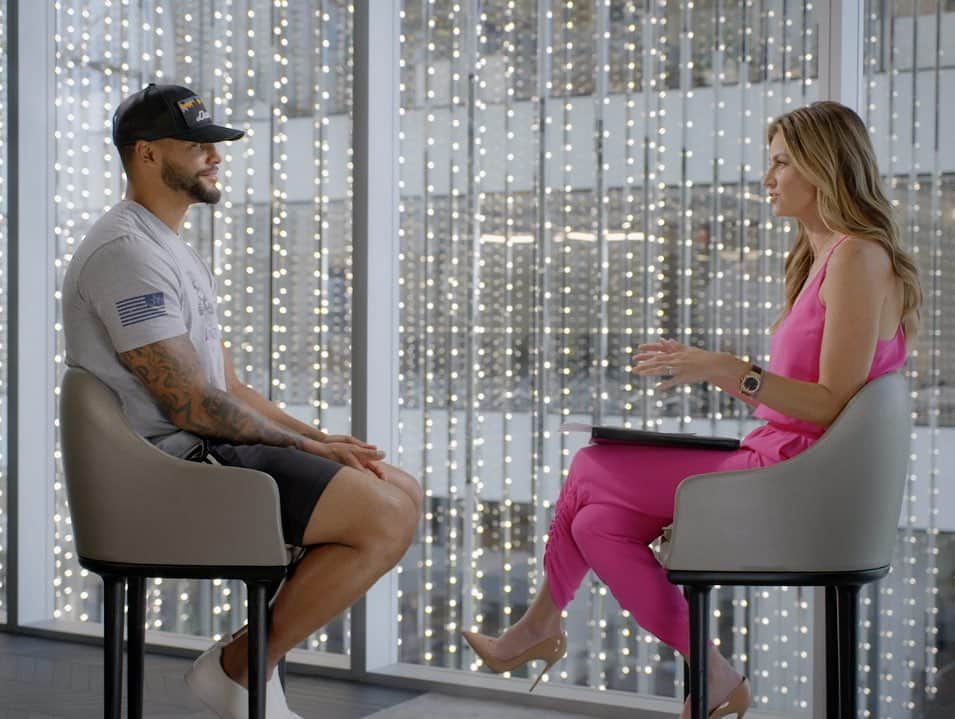 エリン・アンドリューズのインスタグラム：「We’re back! @_4dak kicks off our season on @nflonfox pregame show at noon EST @jsantos1111 @route30films @dallascowboys @nfl #cowboys #nfl #week1」