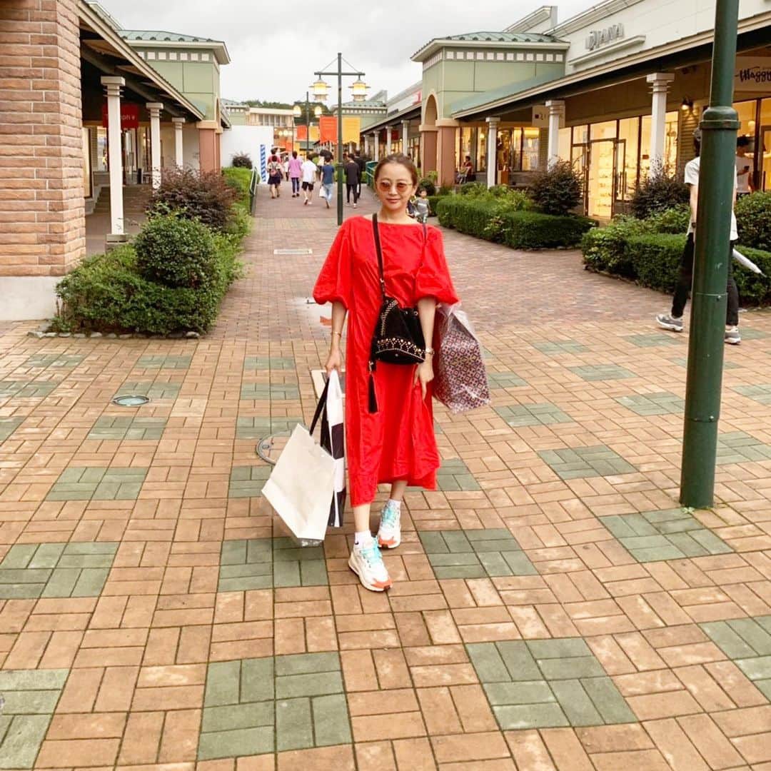 のインスタグラム：「お買い物デーイ #fashion  #ootd #instafashion #dress #shoes #casual #kicks」