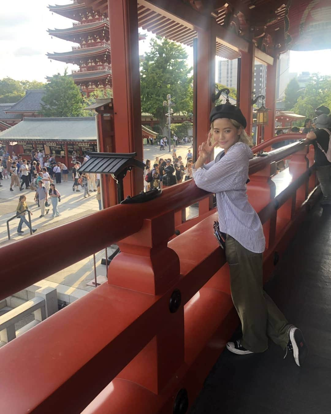 LUNAさんのインスタグラム写真 - (LUNAInstagram)「ASAKUSA🏮part2. . . . #浅草 #浅草寺 #観光 #東京観光 #me #i #japan #日本 . . . #ファッション #ラフ #カジュアル #hare #moussy #azulbymoussy #asknowaspinky #diesel #autumn #fashionista #fashion #ootd #오오티디 #코디 #코디스타그램 #일본여행 #아사쿠사 #asakusa」9月8日 22時59分 - luna_0229