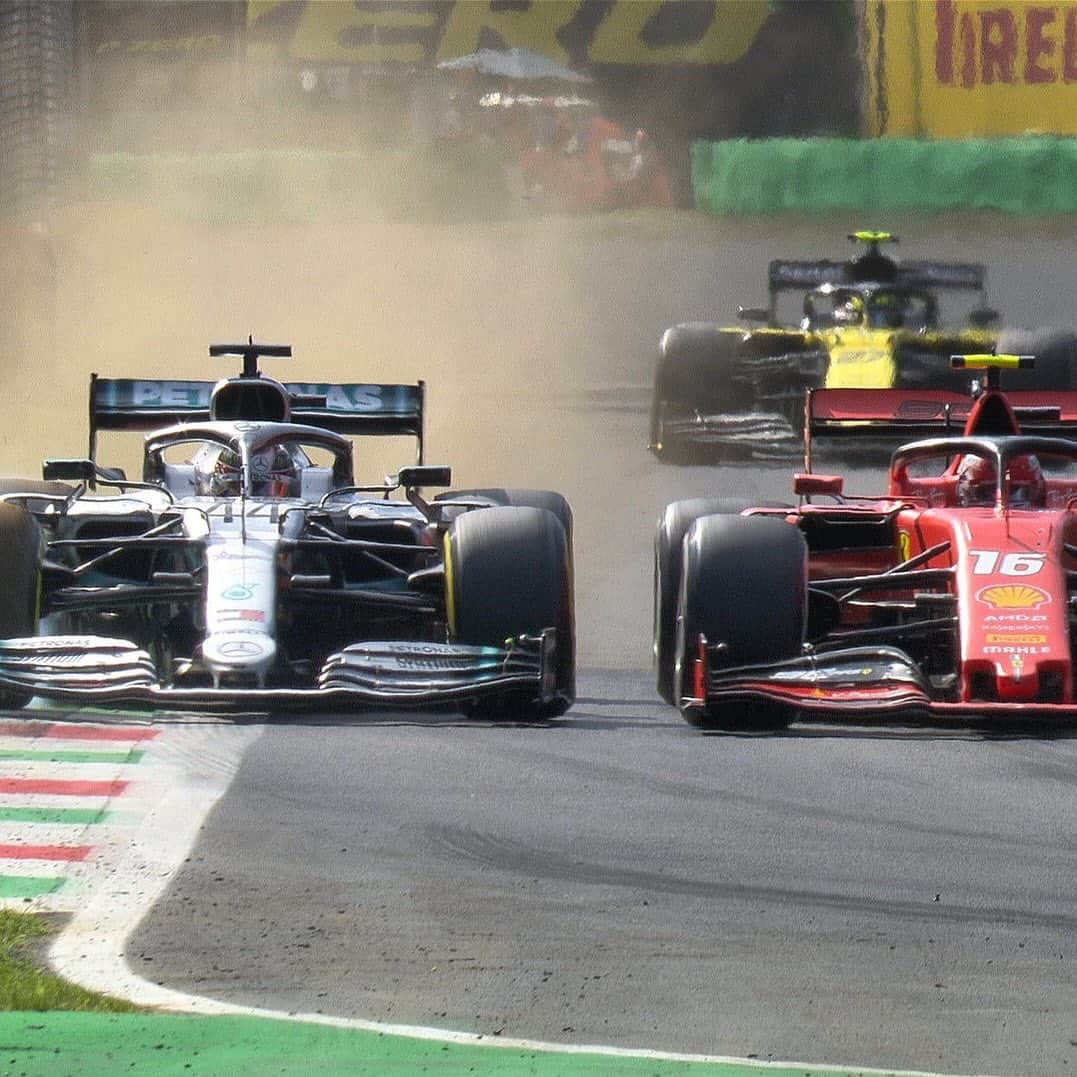 F1さんのインスタグラム写真 - (F1Instagram)「This battle! Who you got? . #F1 #Formula1 #ItalianGP #Leclerc #LewisHamilton」9月8日 23時03分 - f1