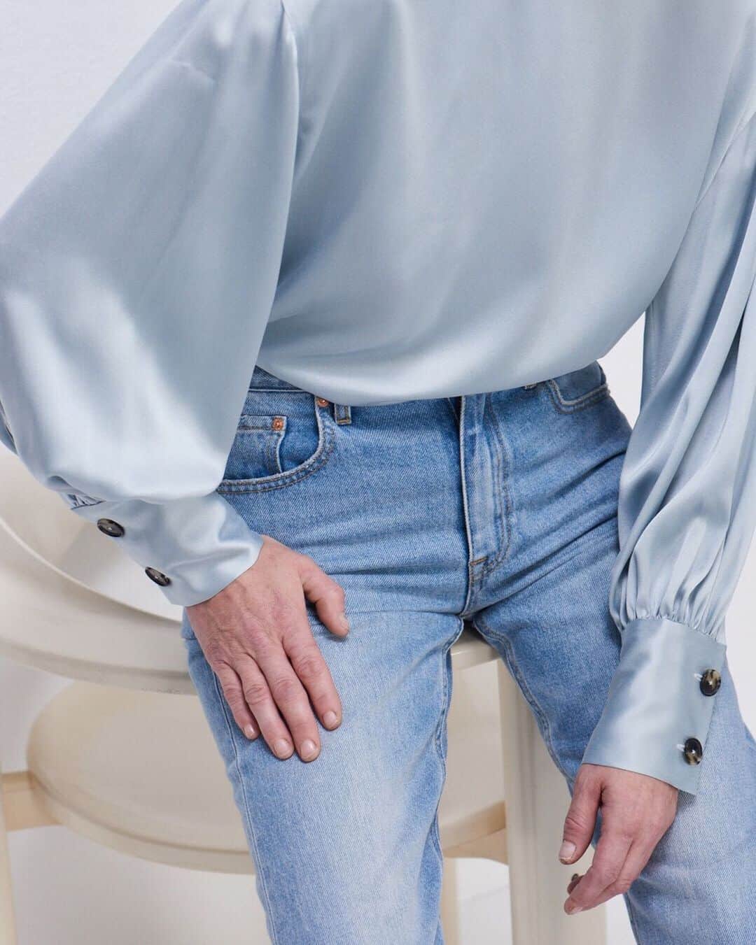 Club Monacoのインスタグラム：「Sunday blues in sand-washed silk and pure cotton denim.」