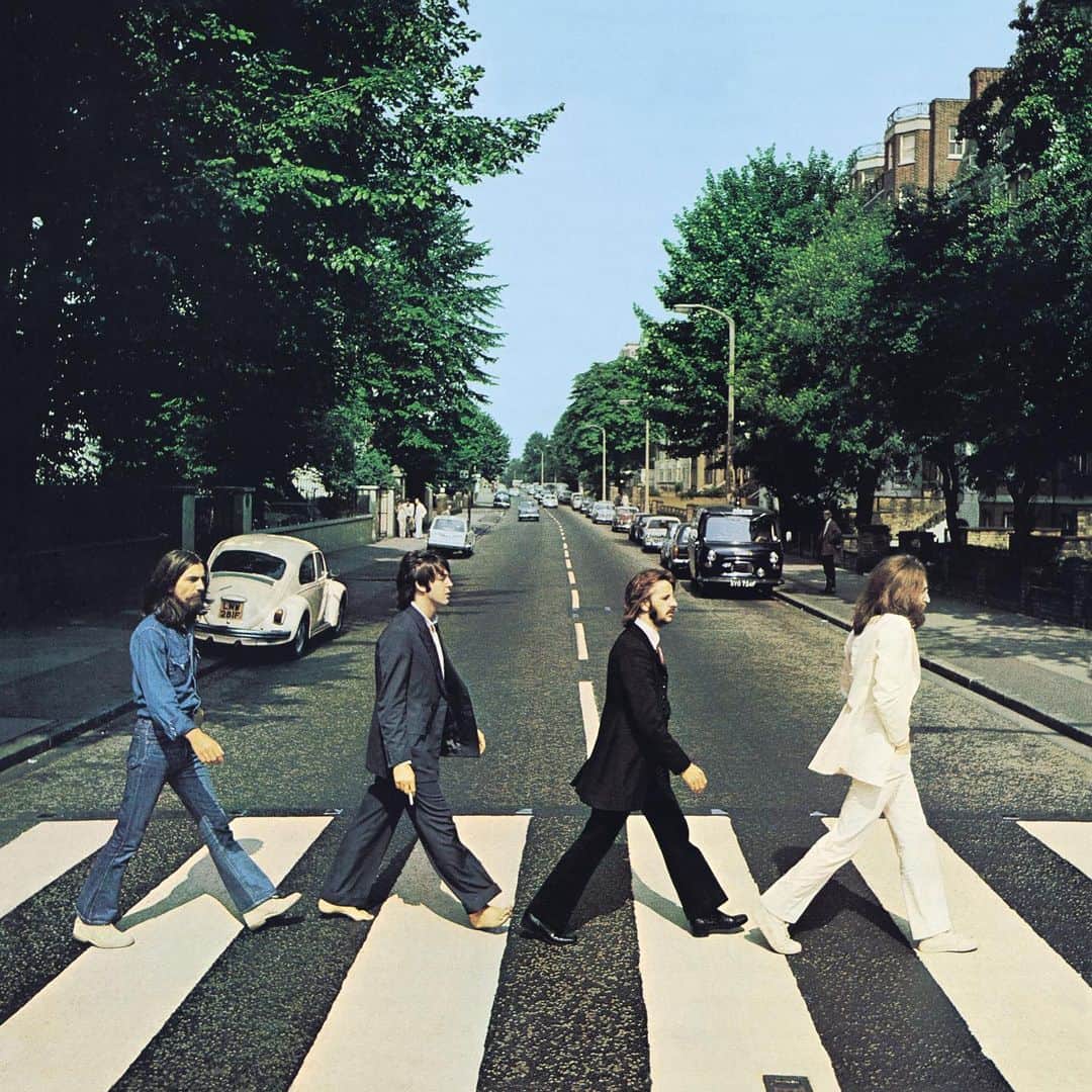 The GRAMMYsさんのインスタグラム写真 - (The GRAMMYsInstagram)「Calling all @thebeatles fans! Now you can walk down Abbey Road in the footsteps of the Fab Four! Winning bidder will receive two passes to the #Beatles' listening session on Thursday, Sept. 26 at @abbeyroadstudios. Proceeds will provide essential support for our charity @MusiCares, which ensures music people have a place to turn in times of financial, medical, and personal need. View our story to bid!」9月9日 8時39分 - recordingacademy