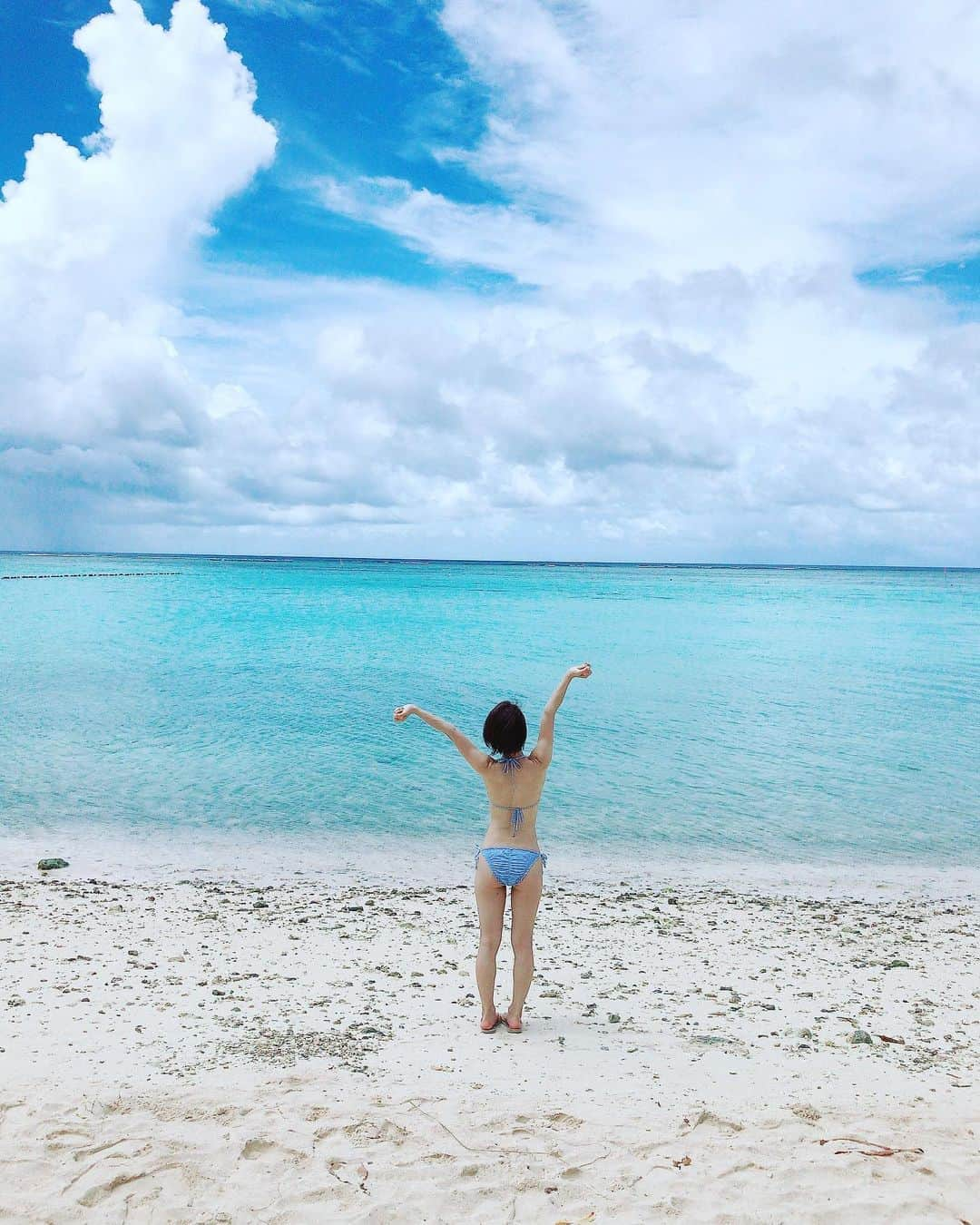 市川まさみさんのインスタグラム写真 - (市川まさみInstagram)「今年初の海🏖透明度高いし浅瀬でも魚たくさんいて楽しかった🐠✨」9月9日 1時26分 - ichii710