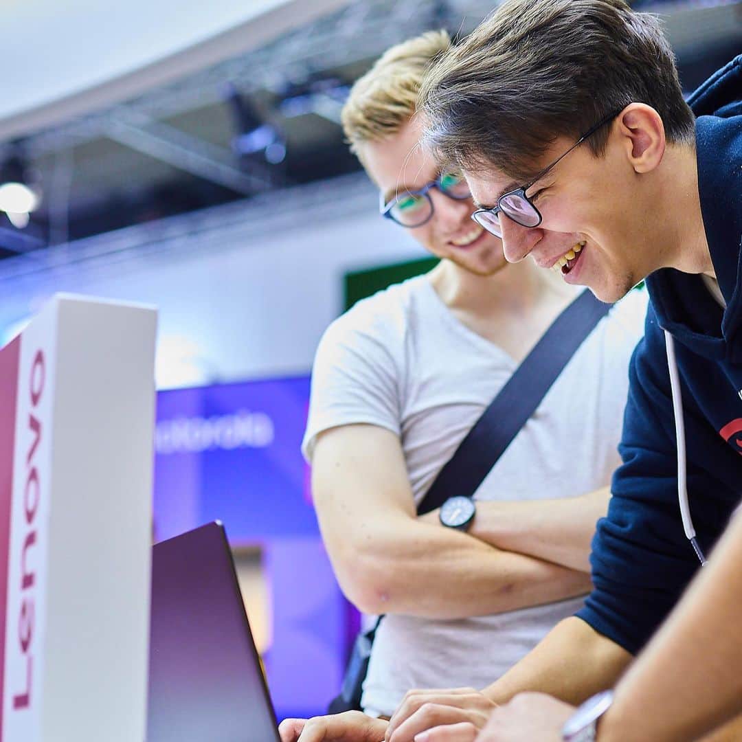 Lenovoさんのインスタグラム写真 - (LenovoInstagram)「Eat, Sleep, IFA. Repeat.  Another action-packed day in Berlin with our newly launched products. #LenovoIFA #IFA19」9月9日 1時33分 - lenovo