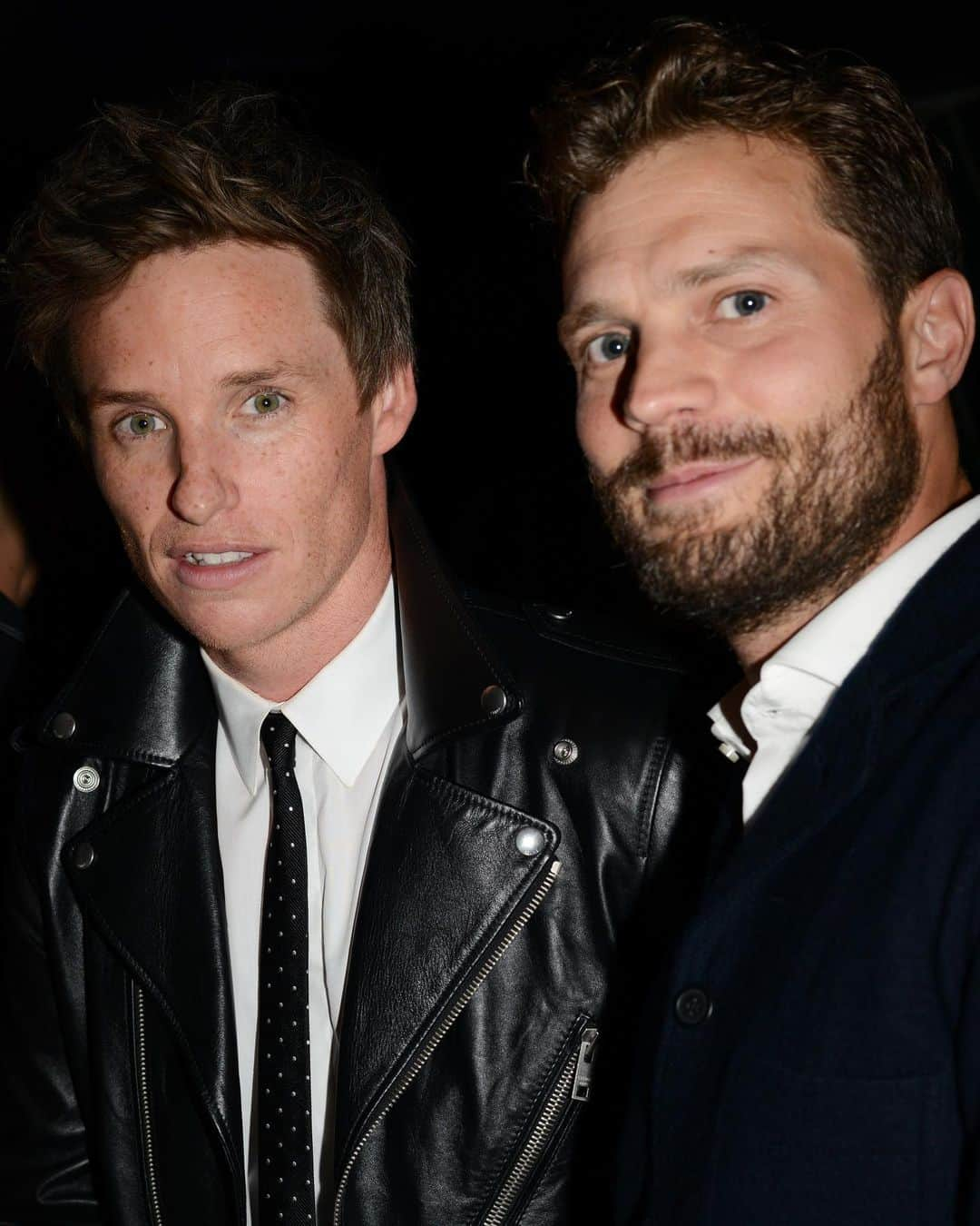 Just Jaredさんのインスタグラム写真 - (Just JaredInstagram)「Eddie Redmayne and Jamie Dornan met up at a star-studded event last night and, you may not know, but before they were famous, they used to be roommates! Tap this pic in the LINK IN BIO to see which other surprising celebs were also roomies! Photo: courtesy of @variety」9月9日 2時15分 - justjared