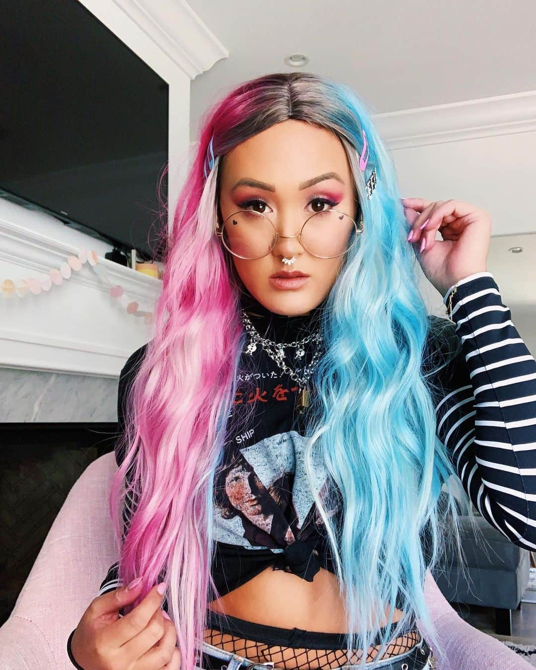 Lauren Riihimakiさんのインスタグラム写真 - (Lauren RiihimakiInstagram)「new vid lol 💗💀🔒」9月9日 2時33分 - laurdiy