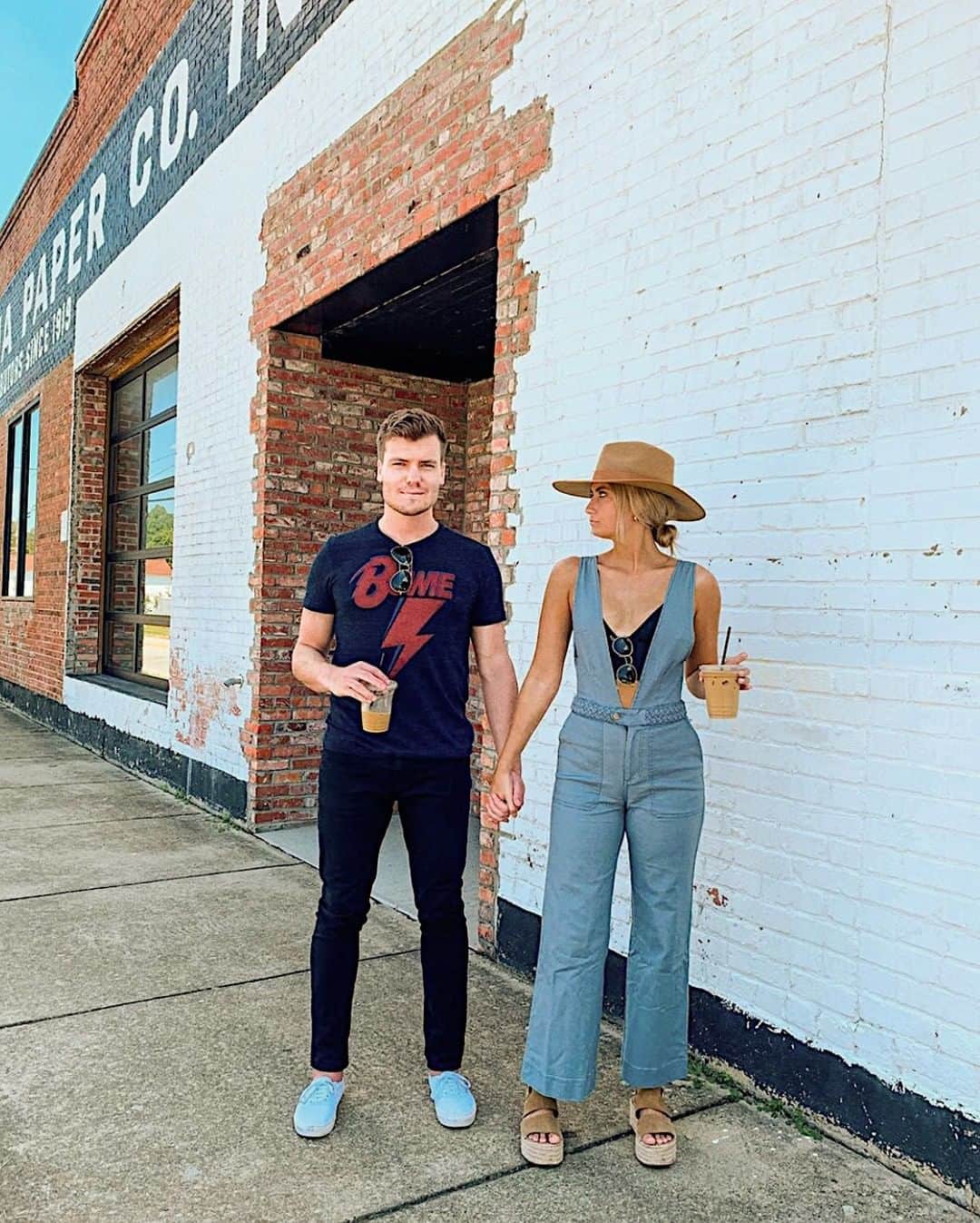 チェイサーのインスタグラム：「Couples that wear Chaser together stay together💞⚡️@chasermens @chaserbrand via @caseymachia」