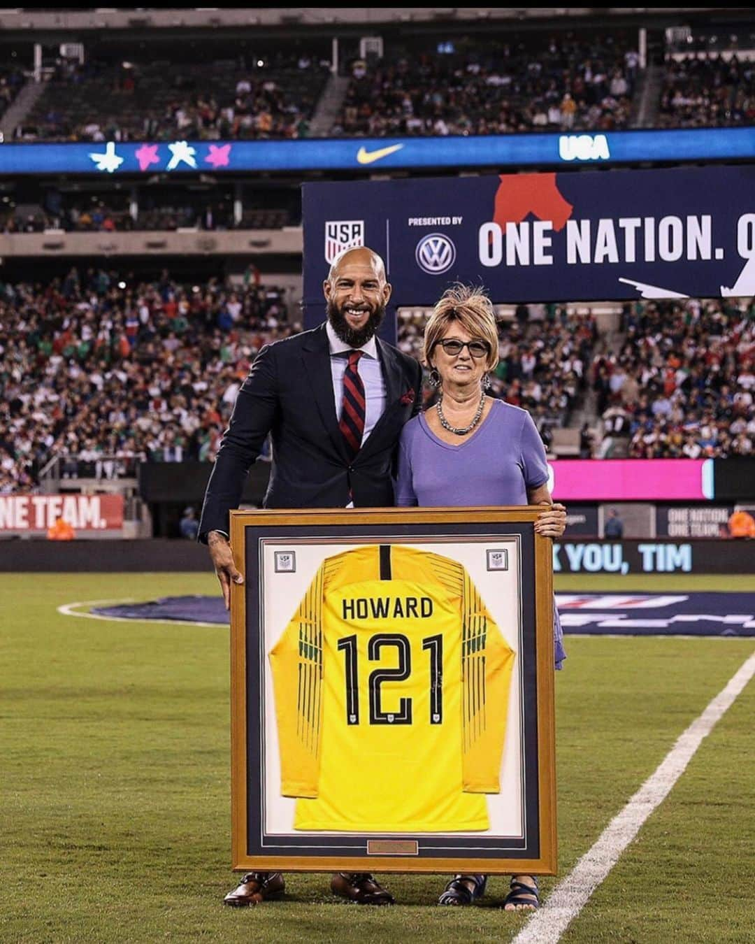 ティム・ハワードさんのインスタグラム写真 - (ティム・ハワードInstagram)「THANK YOU @usmnt I’m forever grateful...honored and humbled 🙏🏽 This was a wonderful ending to a beautiful journey.」9月9日 3時19分 - timhow1