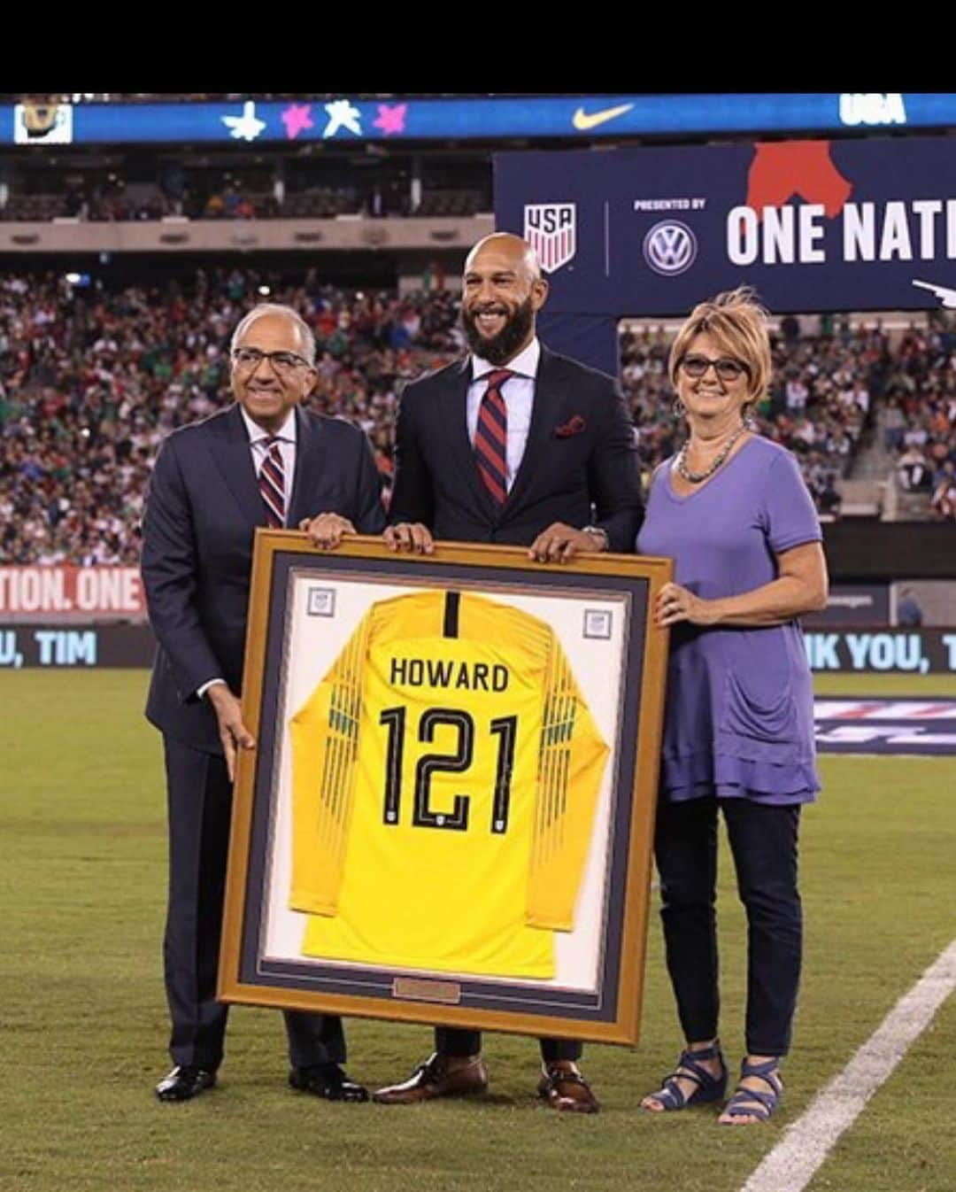 ティム・ハワードさんのインスタグラム写真 - (ティム・ハワードInstagram)「THANK YOU @usmnt I’m forever grateful...honored and humbled 🙏🏽 This was a wonderful ending to a beautiful journey.」9月9日 3時19分 - timhow1