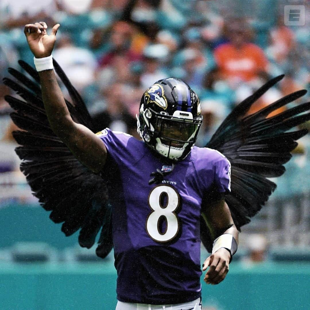 espnさんのインスタグラム写真 - (espnInstagram)「Spread your wings, Lamar 😤⁣ ⁣ • Tied Ravens record for TD passes in a game (5)⁣ • Set Ravens single-game record (85%) for completion percentage (min. 20 att) ⁣ • Youngest player with a perfect passer rating (22 years, 244 days old) in NFL history (min. 20 att)」9月9日 5時24分 - espn