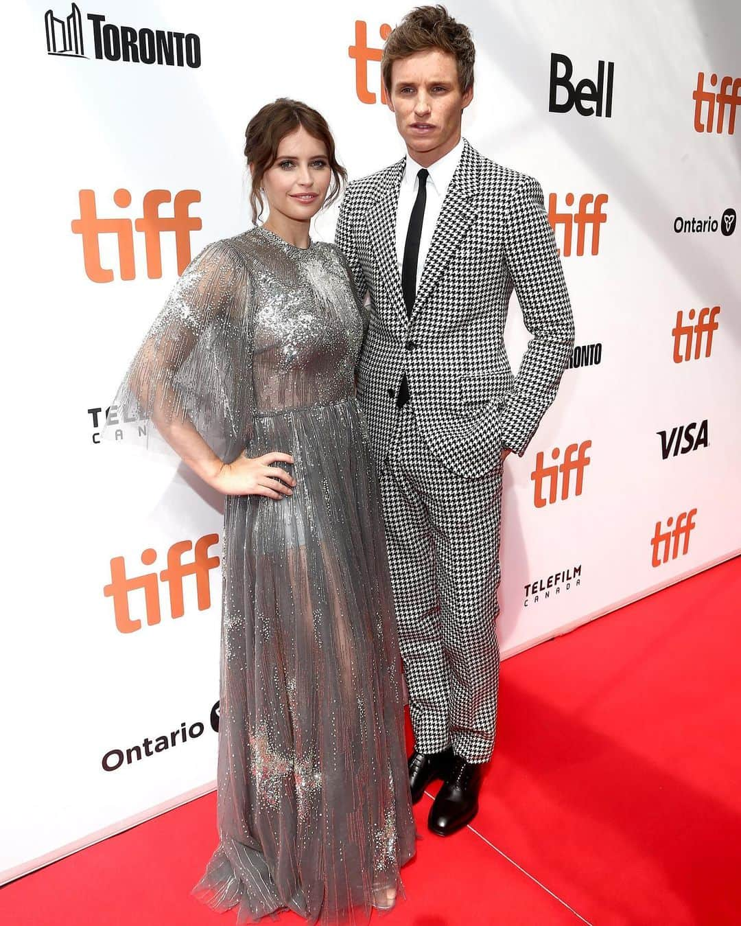 Just Jaredさんのインスタグラム写真 - (Just JaredInstagram)「Eddie Redmayne in @alexandermcqueen and Felicity Jones in @maisonvalentino hit the carpet at the premiere of their second movie together @theaeronautsmov at #TIFF! #EddieRedmayne #FelicityJones #HannahBagshawe #TIFF2019 Photos: Getty」9月9日 5時57分 - justjared