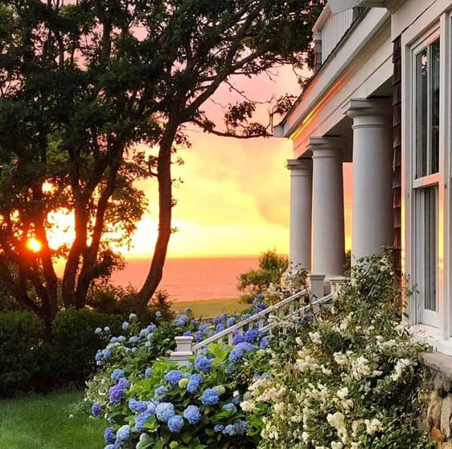 ELLE DECORさんのインスタグラム写真 - (ELLE DECORInstagram)「Those end of summer sunsets. 😍 #regram 📸: @oldsilvershed」9月9日 6時30分 - elledecor