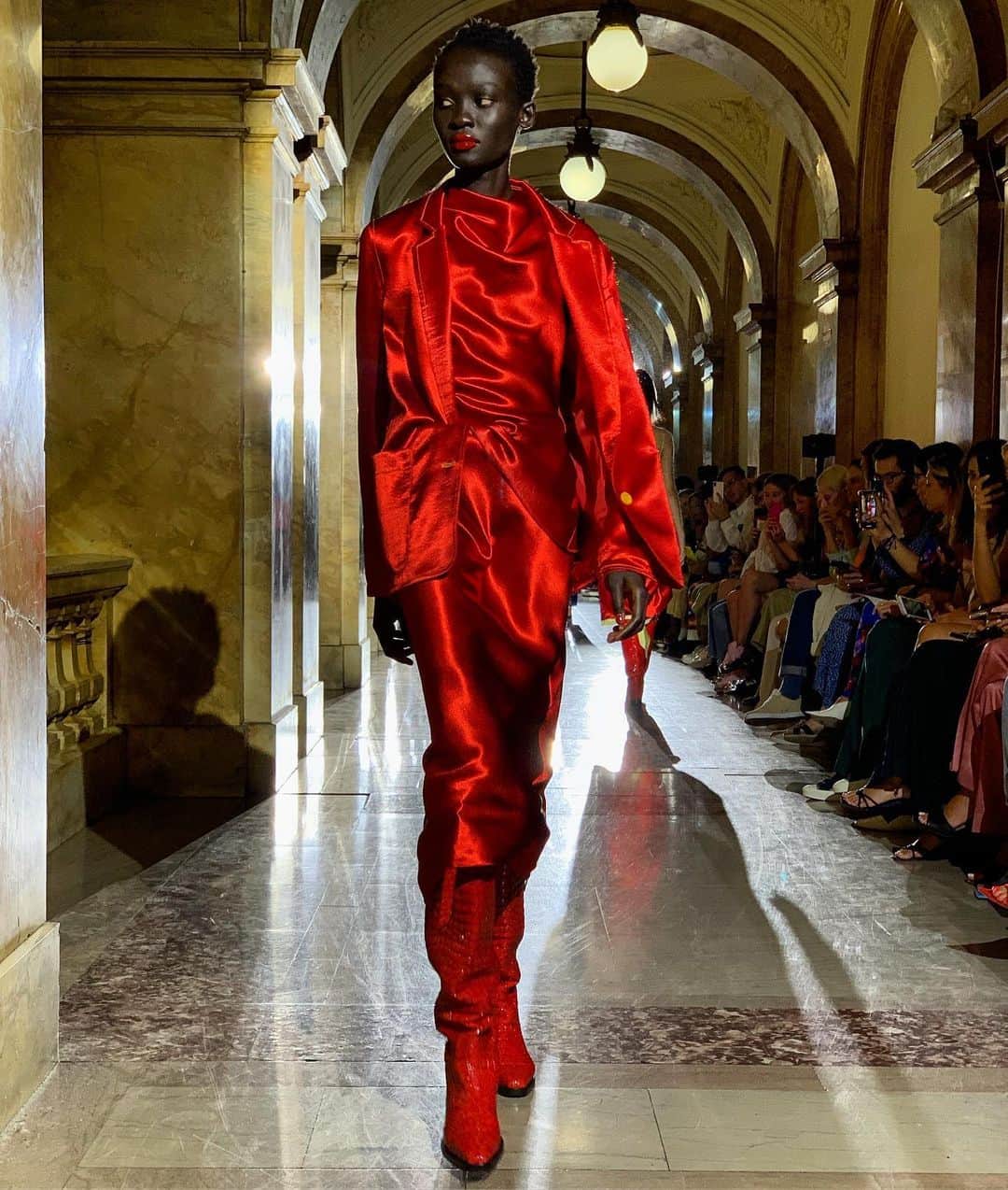barneysnyofficialさんのインスタグラム写真 - (barneysnyofficialInstagram)「RED ALERT - This romantic @siesmarjan silk set with complementing croc cowboy boots is definitely on our Spring inspo board. See the more of our favorites from the SS 2020 in our IG stories now.」9月9日 6時44分 - barneysny
