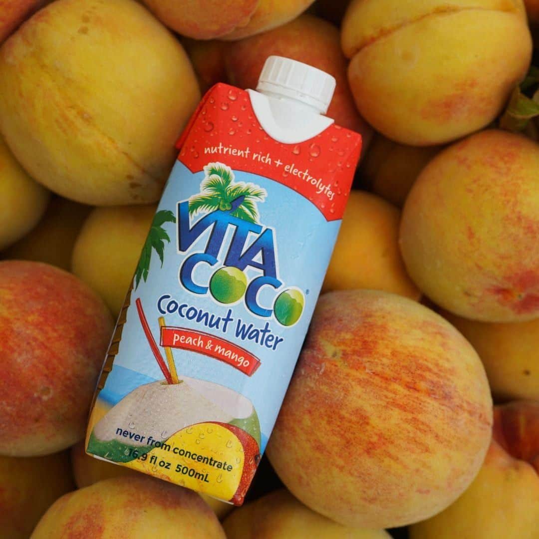 Vita Coco Coconut Waterのインスタグラム：「Sundays are hard, but today we're feeling just peachy.  See what we did there?」