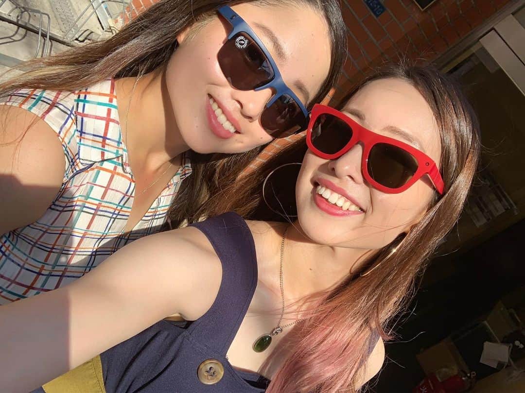 鬼塚貴理のインスタグラム：「今日のじゃないけどサングラス🕶 ゴルフにも使ってて、かっこいい♡  @electric  #electric」