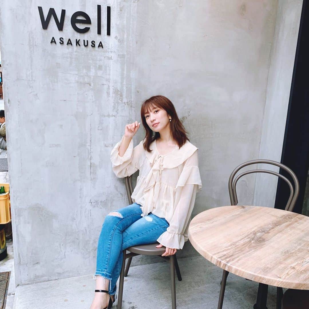 のインスタグラム：「珍しくこういうお洋服着てみた、ヒラヒラしてます🧚‍♀️ ． ． #ootd #fasion #instafashion #udresser #韓国ファッション #tops #トップス #プチプラコーデ」