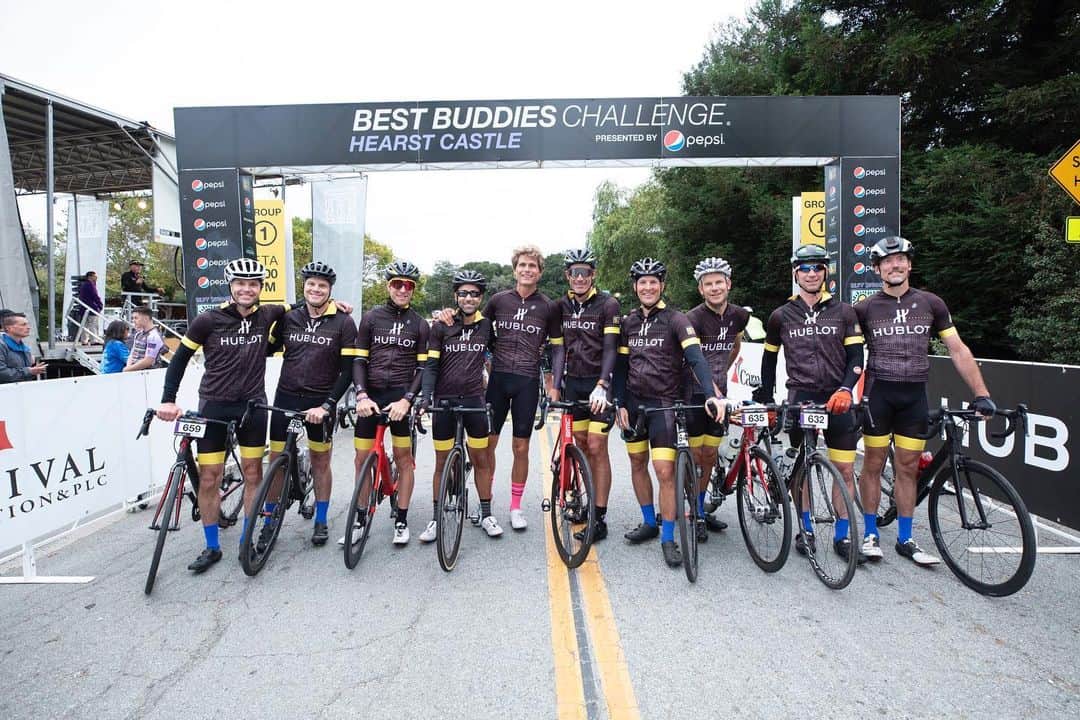 のインスタグラム：「Great moments during the @Bestbuddies Challenge at Hearst Castle! Hublot is honored to partner with #BestBuddies and help raise $5M this weekend for this amazing organisation. @bestbuddieschallenge @anthonykshriver @mariashriver @ghincapie @christianvdv @jfsberro  #HublotBestBuddies」