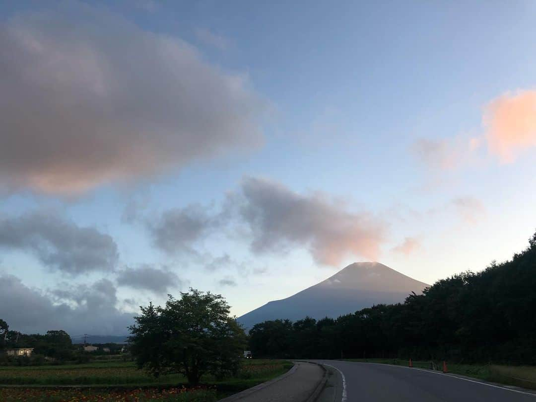 杉本愛里さんのインスタグラム写真 - (杉本愛里Instagram)「台風大丈夫でしたか?! 私昨日台風の音1回も聞こえへんくらい深い眠りについてました。 #写真関係ない #ちょいとお話しよ~」9月9日 18時29分 - 12_airiyade_21