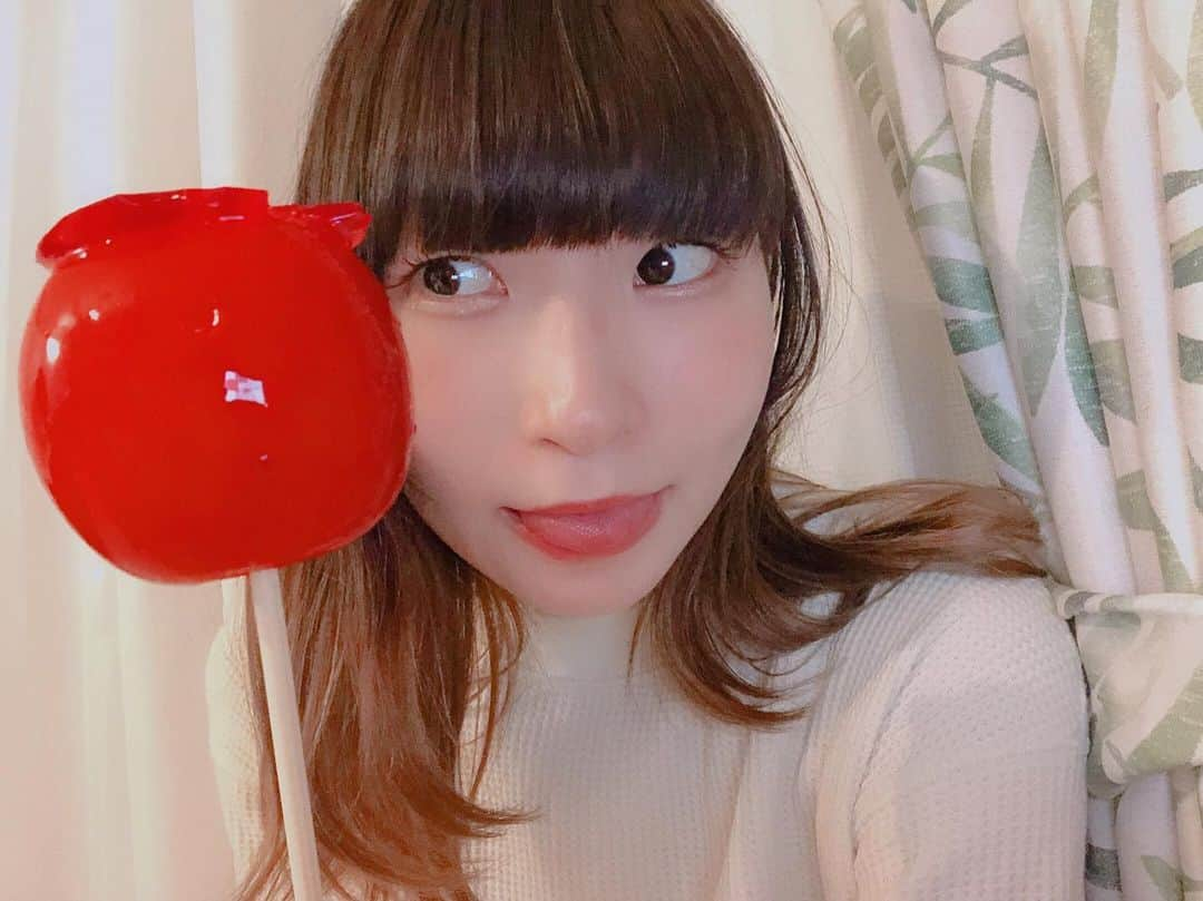 ピンキー！☆藤咲彩音さんのインスタグラム写真 - (ピンキー！☆藤咲彩音Instagram)「りんごあめってロマンがあるよね」9月9日 19時05分 - pinky_ayane