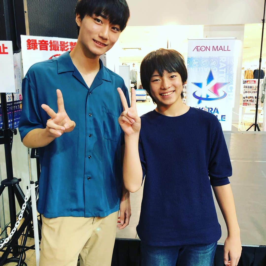 釜谷悠平さんのインスタグラム写真 - (釜谷悠平Instagram)「ゲストモデルの花田姫佳ちゃん いつもありがとう！ てるくん！久しぶりに会ったね！決勝進出おめでとう✧ \\(°∀°)// ✧ りんくん、やっと会えました！いつもインスタ見てるよ(๑•̀ㅂ•́)و✧ 楽しいアクターズ仲間 ブラマジいつもありがとうヾ(¯∇￣๑) ゆうまくんありがとう！背が伸びたね٩( 'ω' )و ゆいな、なない、るるか、りんか決勝おめでとう！いろんなとこで活躍していて本当にすごい！応援してます(๑•̀ㅂ•́)و #花田姫佳 ちゃん #キラチャレ #キラチャレ2019」9月9日 19時05分 - yuhei_kamatani